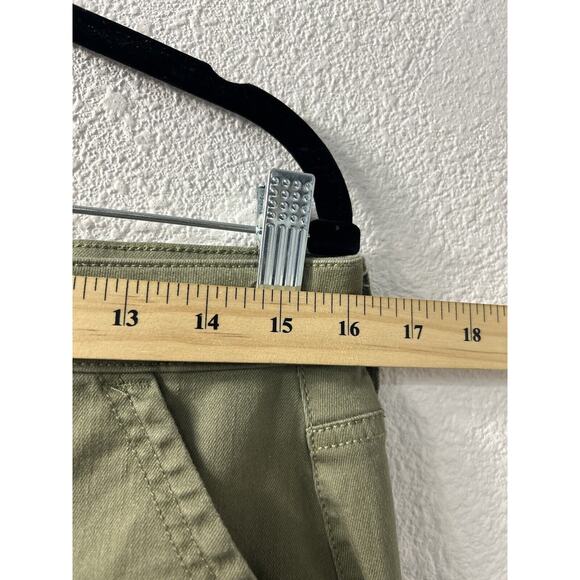 SO Juniors Army Green 6 Pocket Cargo Mini Skirt Size 13 Gorpcore Streetwear Hike - Picture 4 of 10